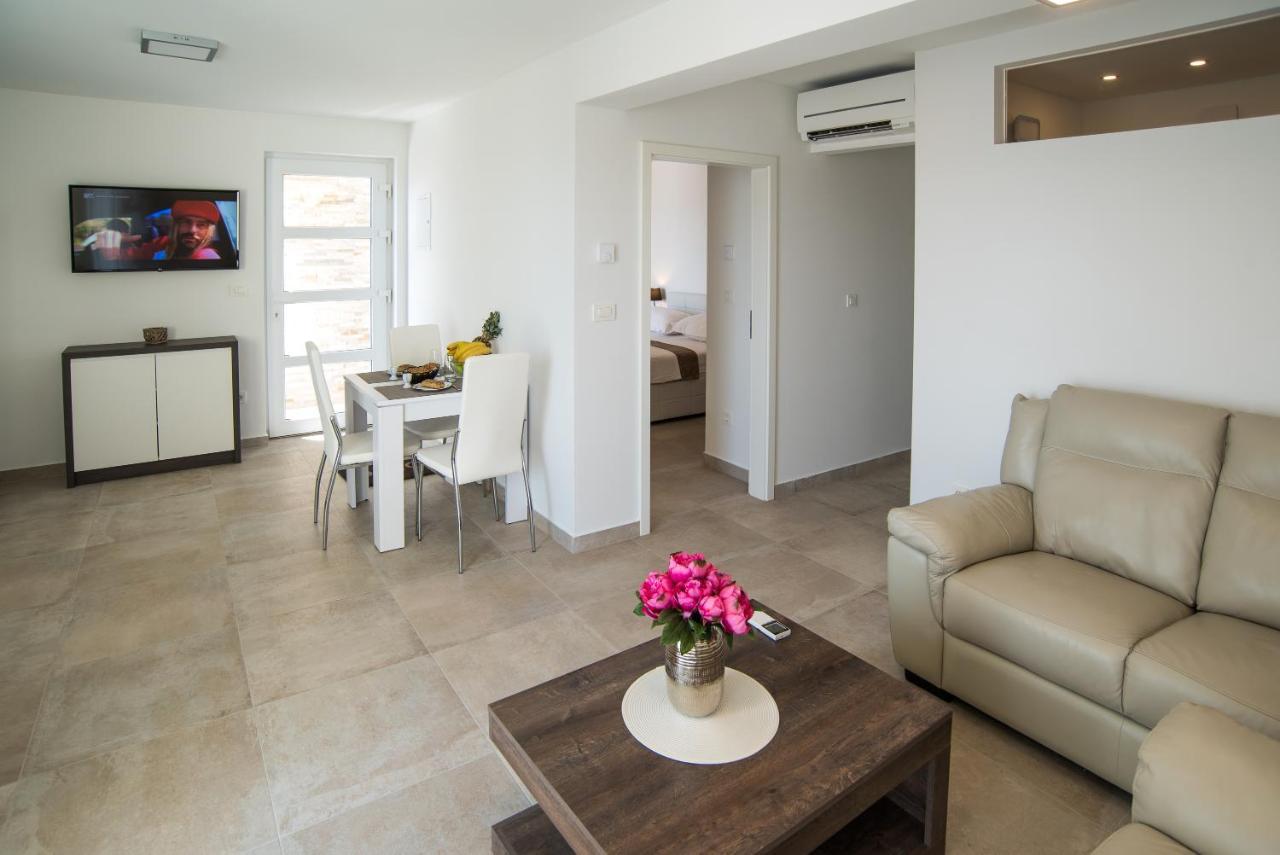Elsa Apartments Целина Экстерьер фото