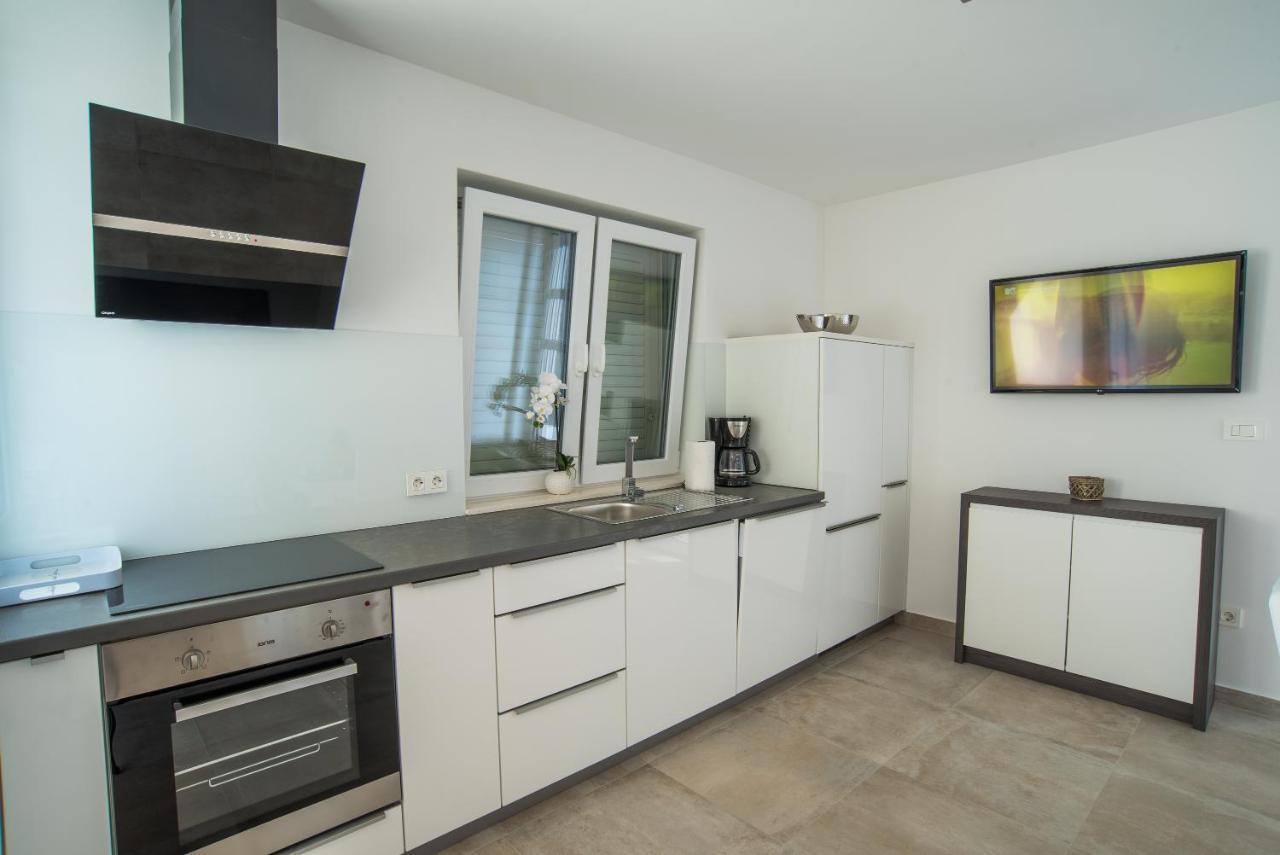 Elsa Apartments Целина Экстерьер фото